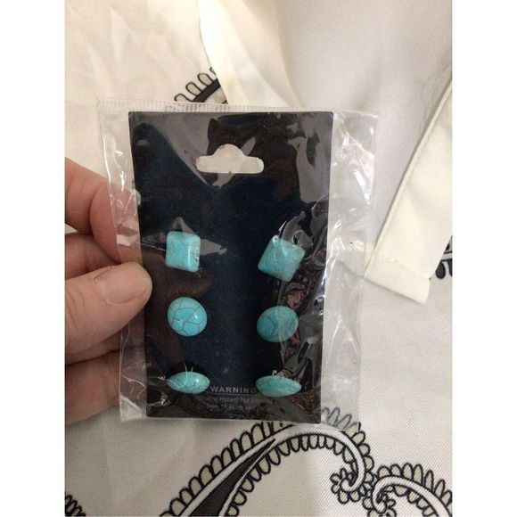 NWT 3 Pair Fashion Earrings Turquoise Stud Earrings 🪻🌸 - Picture 4 of 8